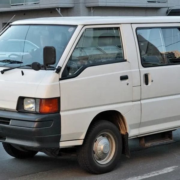 Manual De Despiece Mitsubishi L300 (1986-1994) Español